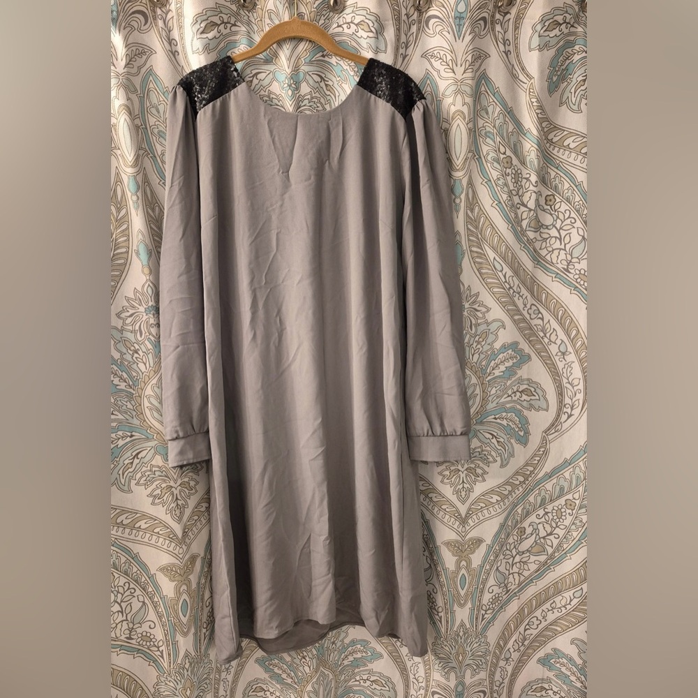 SD Collection Gray Sequin Accent Dress